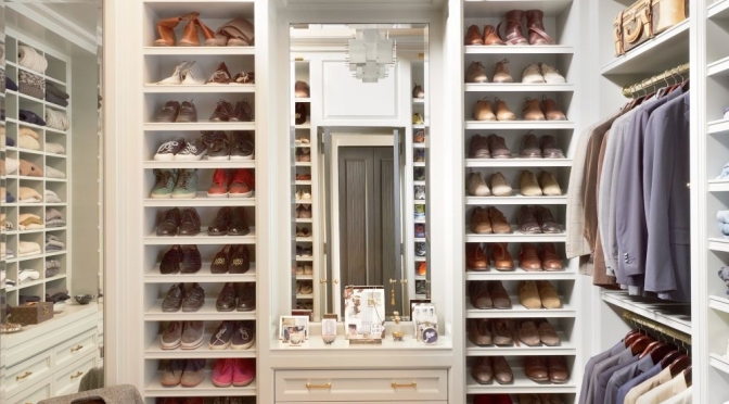 The Greatest Construction-Free Of Charge Ways To Personalize Your Closet by Weddideas